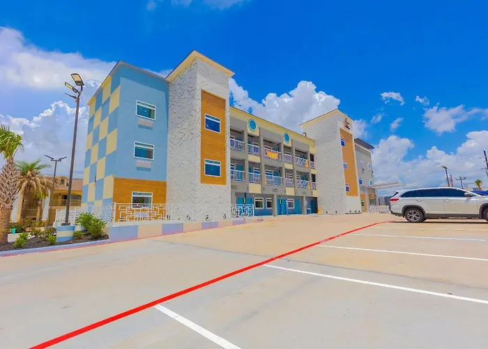 La Vyoma Villas, Westpark Hwy 6