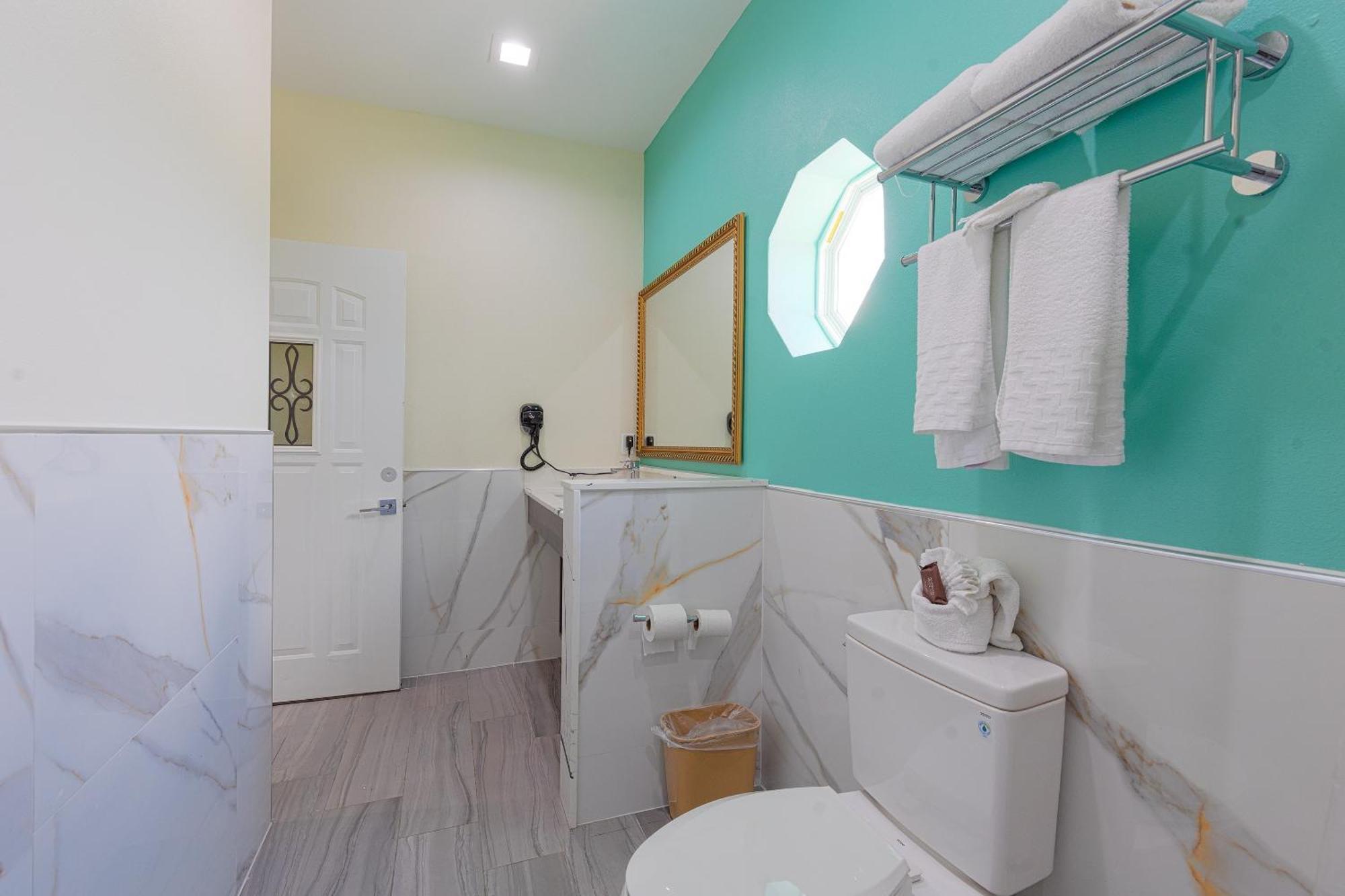 La Vyoma Villas, Westpark Hwy 6 Hotel Houston