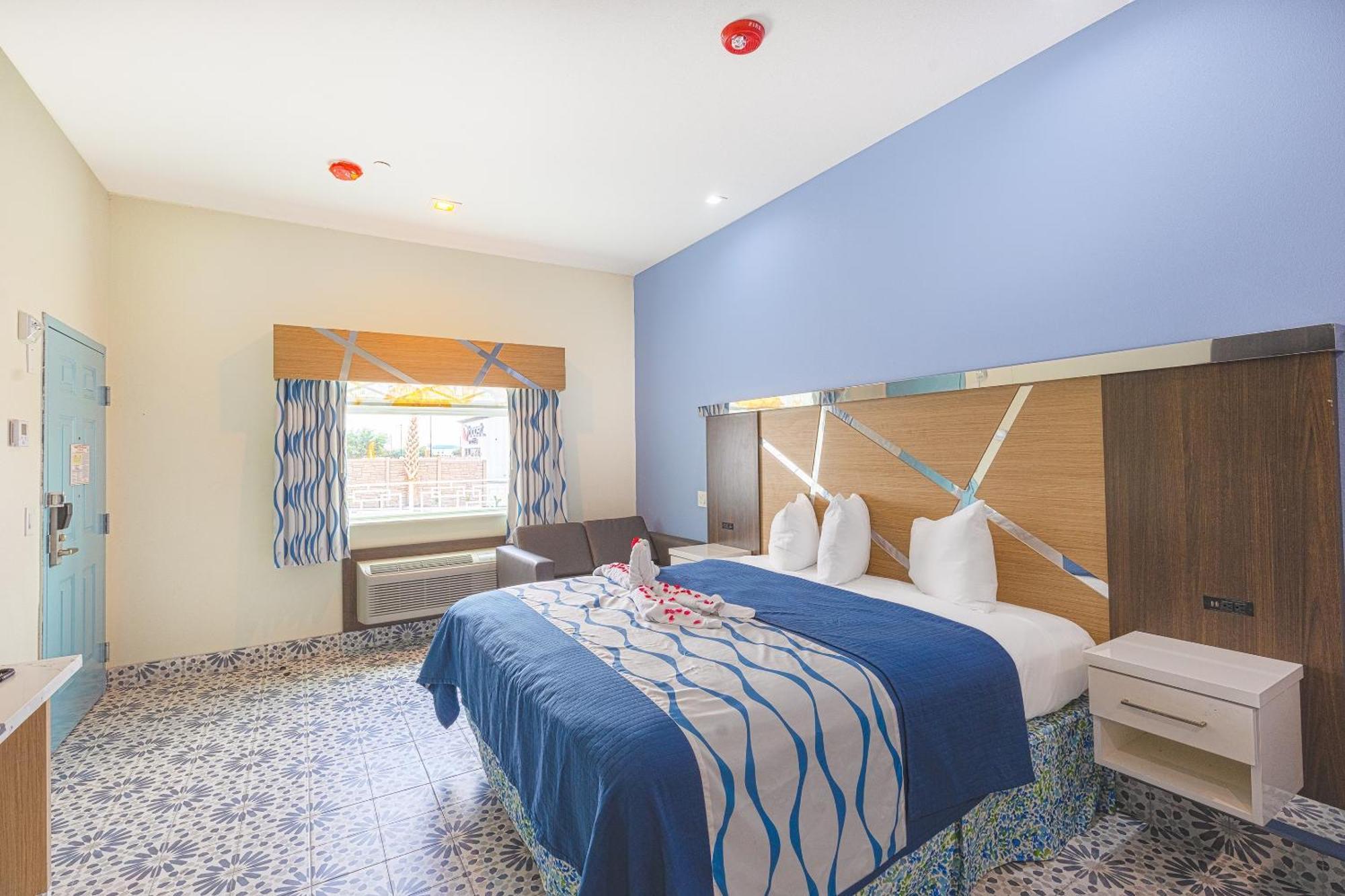Hotel La Vyoma Villas, Westpark Hwy 6